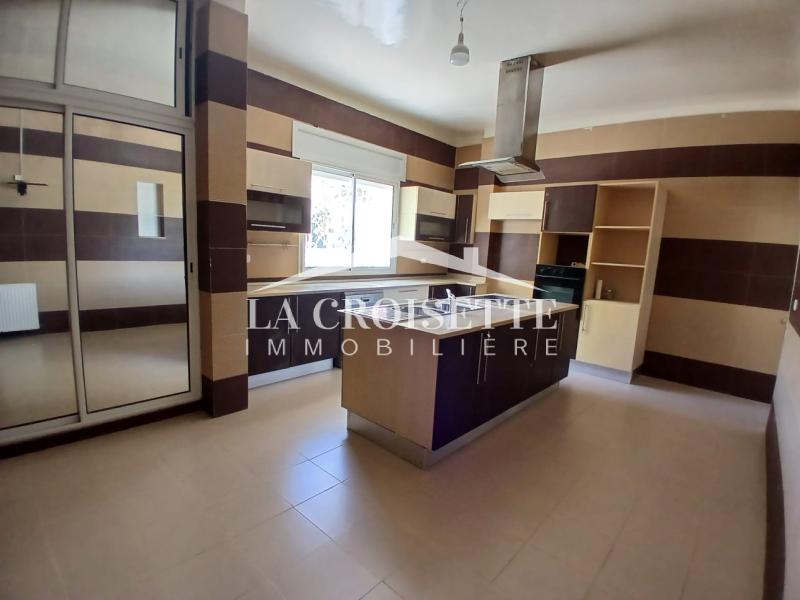 Villa S+8 aux Jardins de Carthage